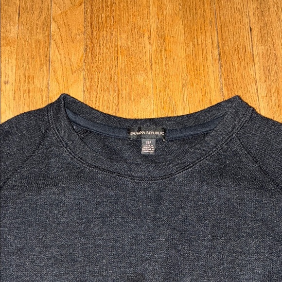 Banana Republic Black Crew Neck Sweater Minimalist Design - Picture 3 of 12